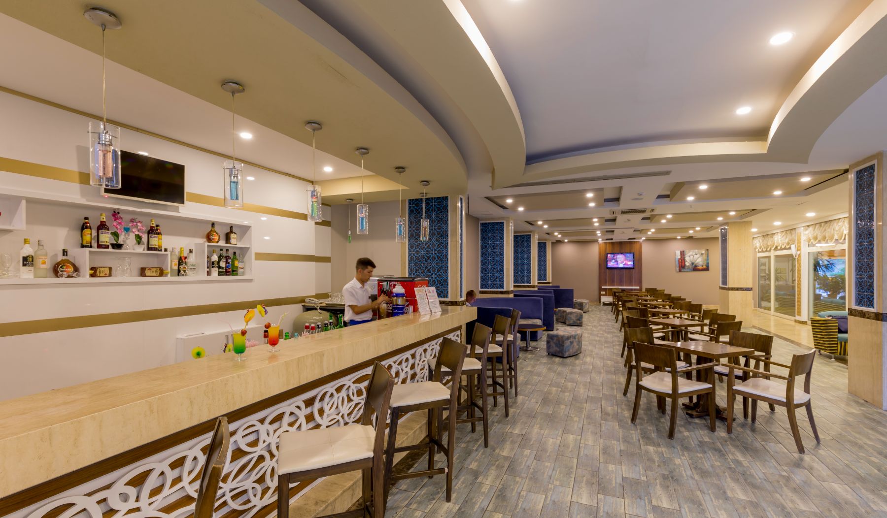 Lobby Bar